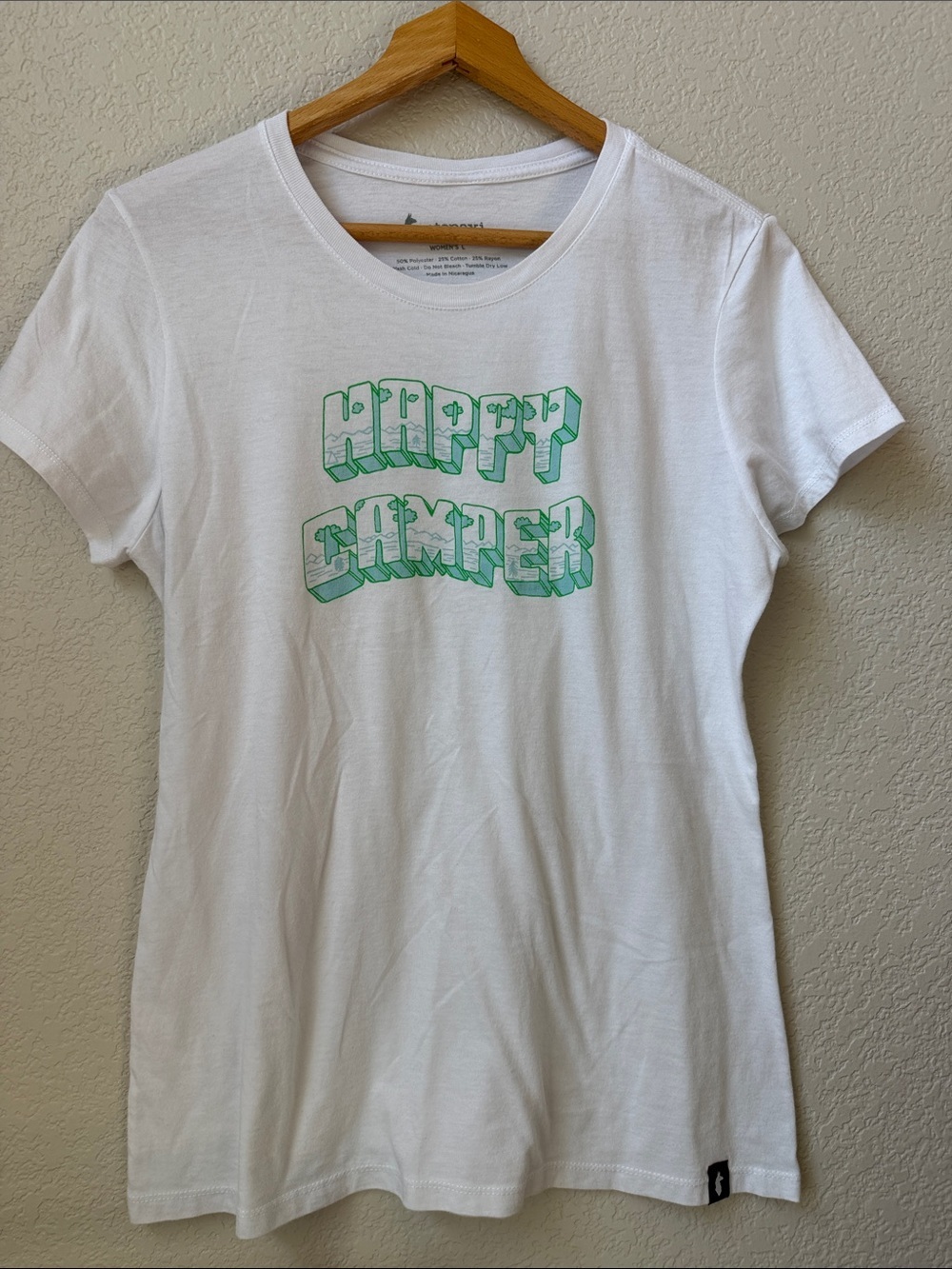 Cotopaxi Short Sleeve Tee Shirt Happy Camper White and Green Womens Large
